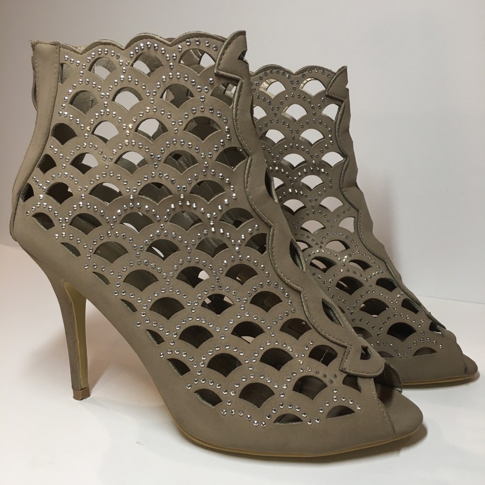 Rhinestone Heels Beige Size 10